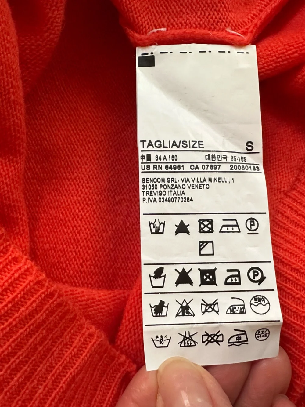 Benetton 100% Wool Coral Red Sweater Size S Classic Crewneck Knit